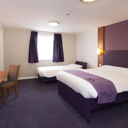 Premier Inn גלנרות'ס מראה חיצוני תמונה